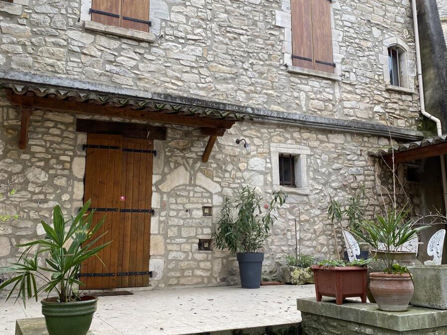 Vente Maison – 21 pièces – 521 m² à Rivières (30430)